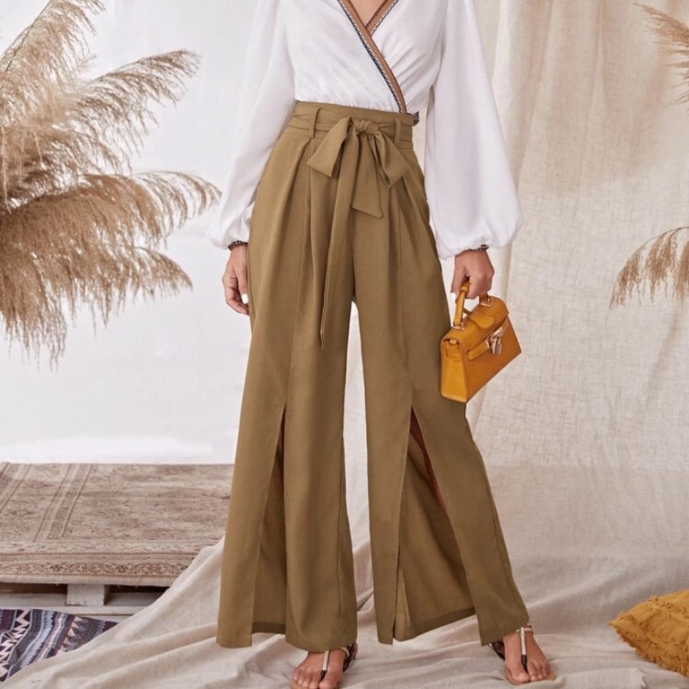 Wide leg split pants!